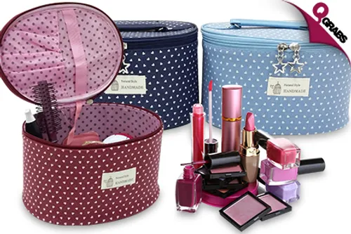 From QR39 Carry all you need with a 3-Piece Cosmetic Case Set with Heart Patterns - choose from Three Cute Colors! (Up to QR282 Value)